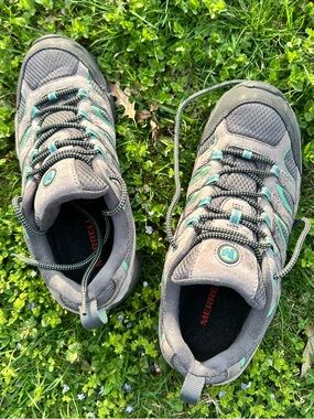 MERRELL Moab 2 Waterproof Hiking Shoes -Drizzle/Mint Color - Woman’s Size 10.5